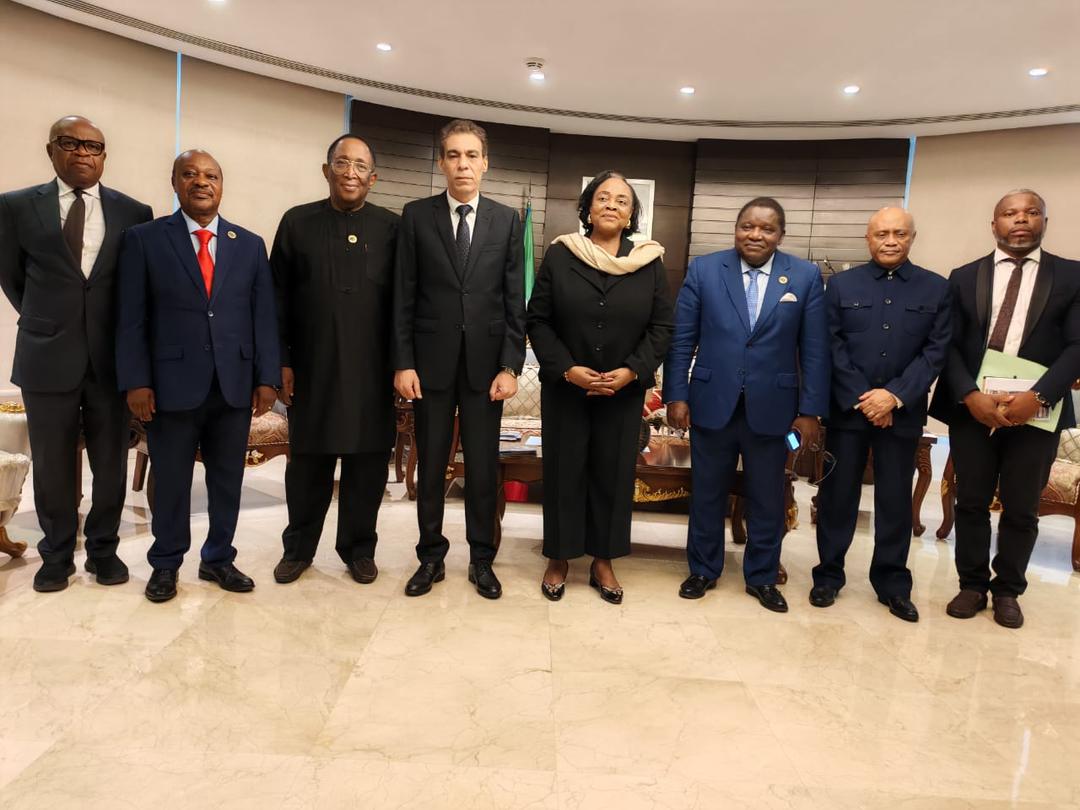El Embajador de Egipto y el Director General Adjunto de MUHEVAKE SERVICIOS SL son recibidos por la Presidenta del Senado de Guinea Ecuatorial