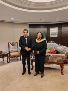 El Embajador de Egipto y el Director General Adjunto de MUHEVAKE SERVICIOS SL son recibidos por la Presidenta del Senado de Guinea Ecuatorial